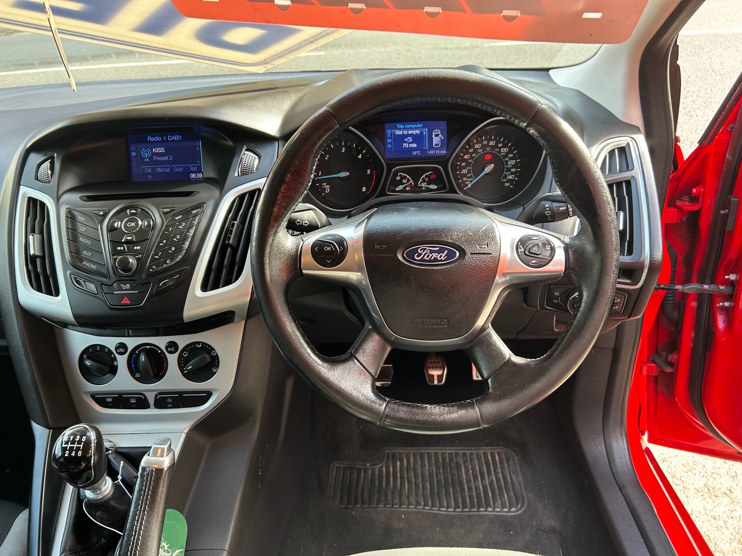 Used Ford Focus 2012 for sale - 76220316: Photo 8