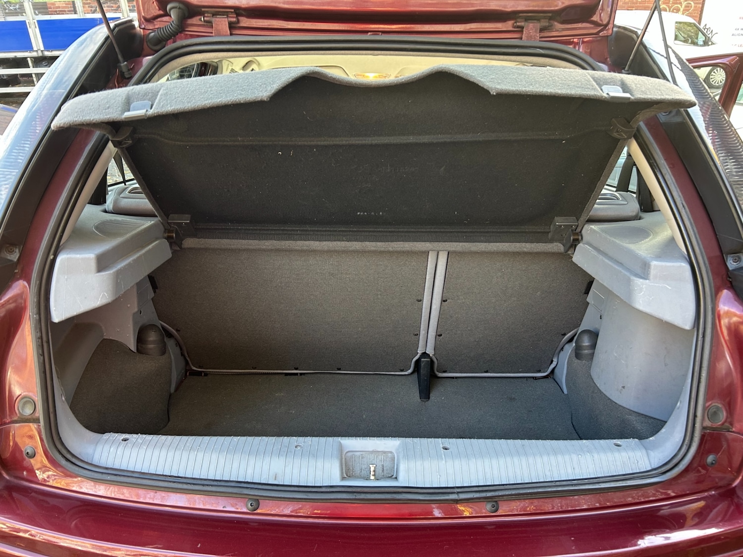 Used Vauxhall Corsa 2004 for sale - 76477209: Photo 12