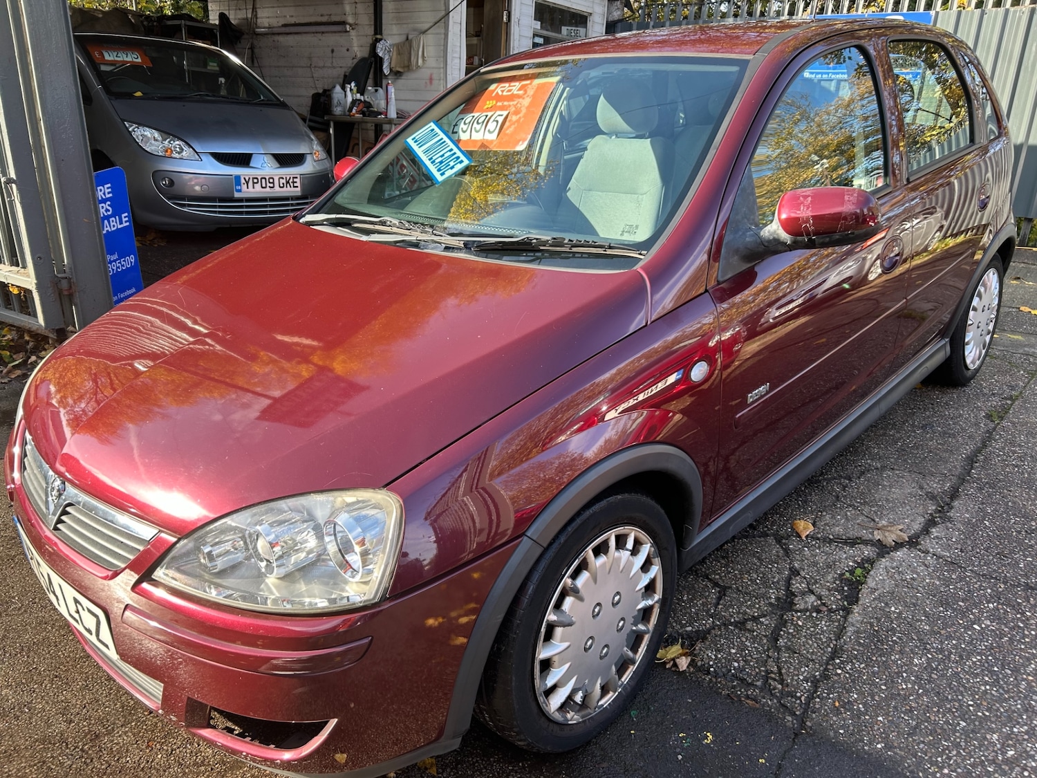 Used Vauxhall Corsa 2004 for sale - 76477209: Photo 2