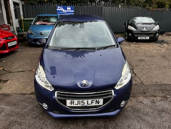 Used Peugeot 208 2015 for sale - 79638984: Photo