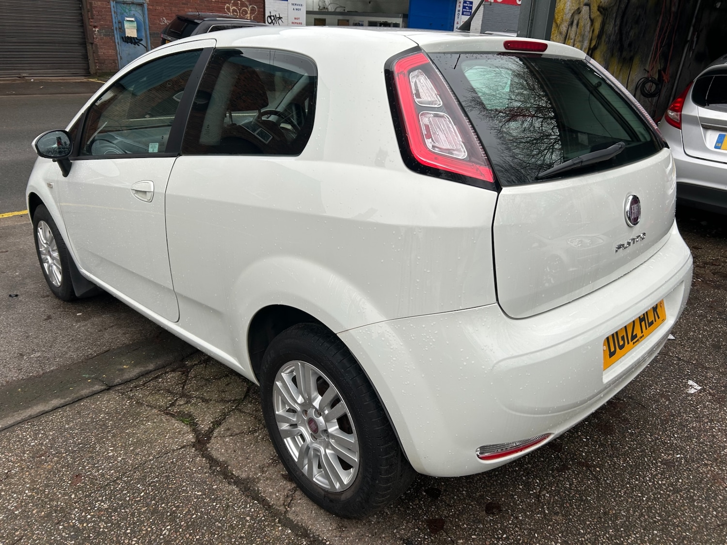 Used Fiat Punto 2012 for sale - 77296894: Photo 4