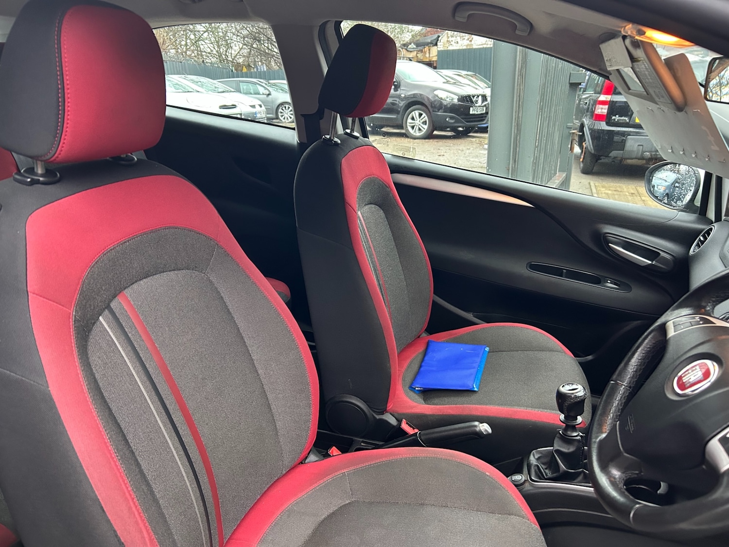 Used Fiat Punto 2012 for sale - 77296894: Photo 9