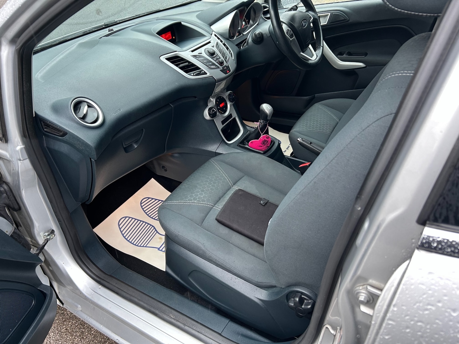 Used Ford Fiesta 2012 for sale - 77271077: Photo 9