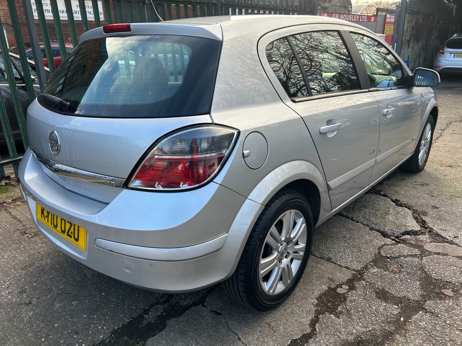 Used Vauxhall Astra 2010 for sale - 77311327: Photo 7