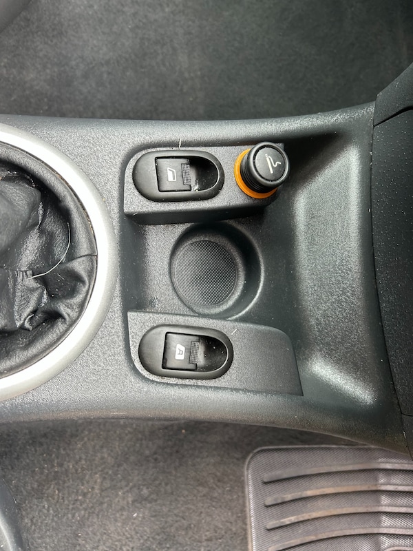 Used Citroen C3 2006 for sale - 75638260: Photo 13