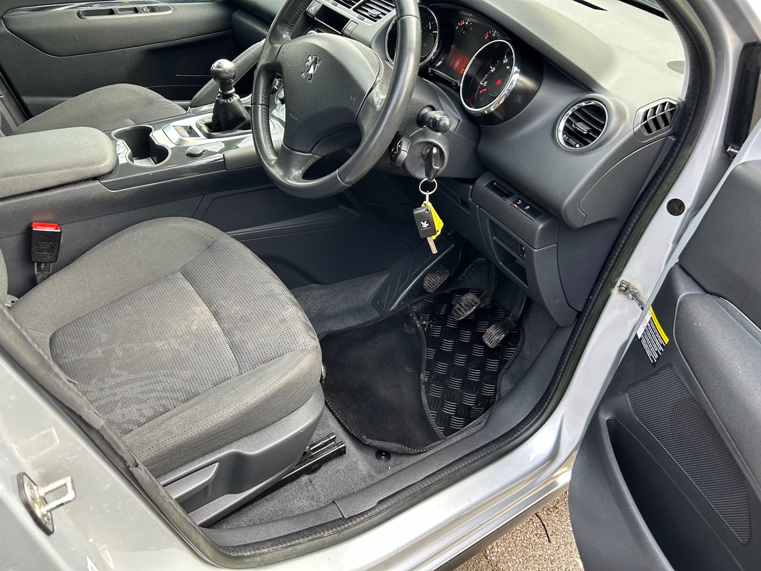 Used Peugeot 3008 2013 for sale - 77629133: Photo 6