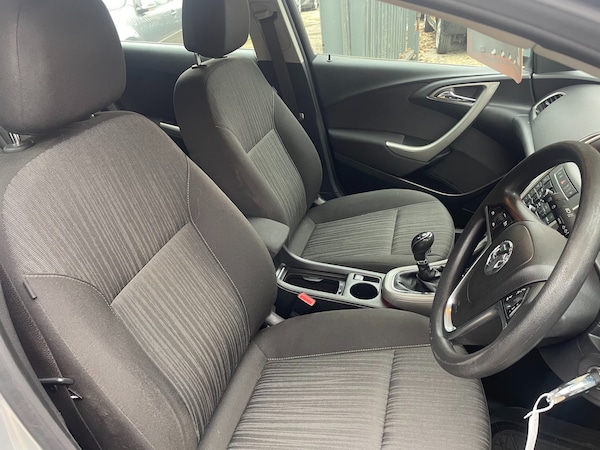 Used Vauxhall Astra 2011 for sale - 72818986: Photo 8