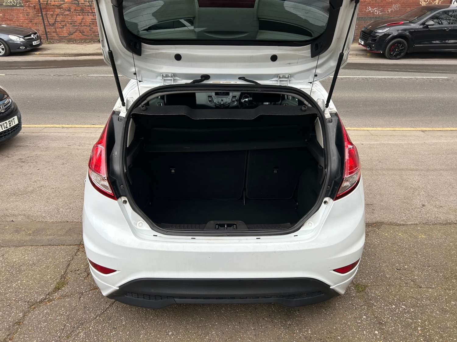 Used Ford Fiesta 2014 for sale - 77997335: Photo 10