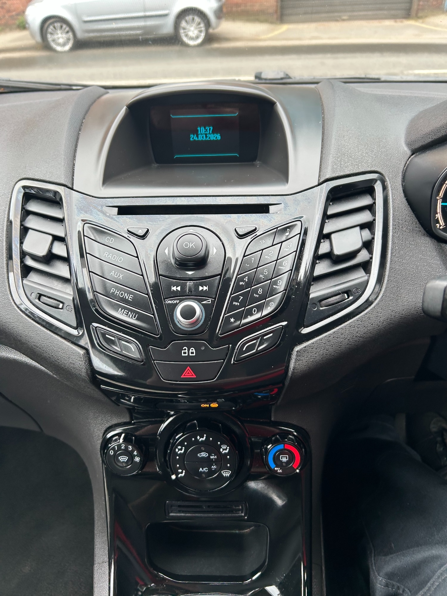 Used Ford Fiesta 2014 for sale - 77997335: Photo 12