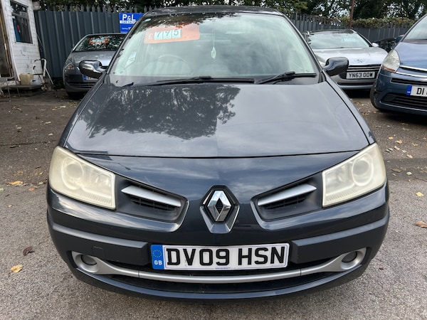 Used Renault Megane 2009 for sale - 76220338: Photo 2