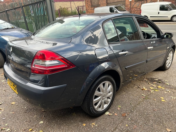 Used Renault Megane 2009 for sale - 76220338: Photo 6
