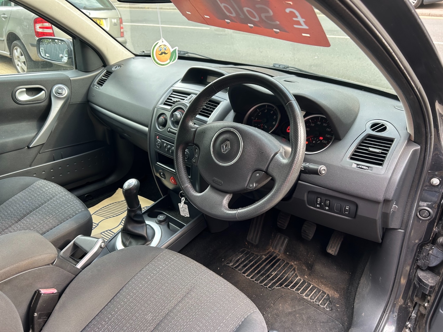 Used Renault Megane 2009 for sale - 76220338: Photo 7