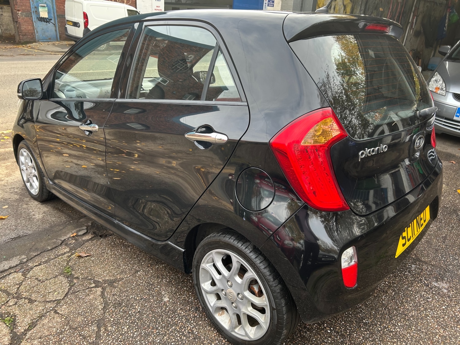 Used Kia Picanto 2011 for sale - 76492129: Photo 4
