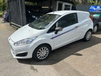Used Ford Fiesta 2015 for sale - 74435718: Photo