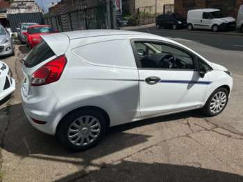 Used Ford Fiesta 2015 for sale - 74435718: Photo