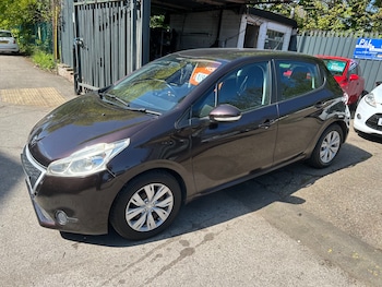 Used Peugeot 208 2013 for sale - 78353037: Photo