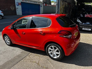 Used Peugeot 208 2015 for sale - 78686147: Photo