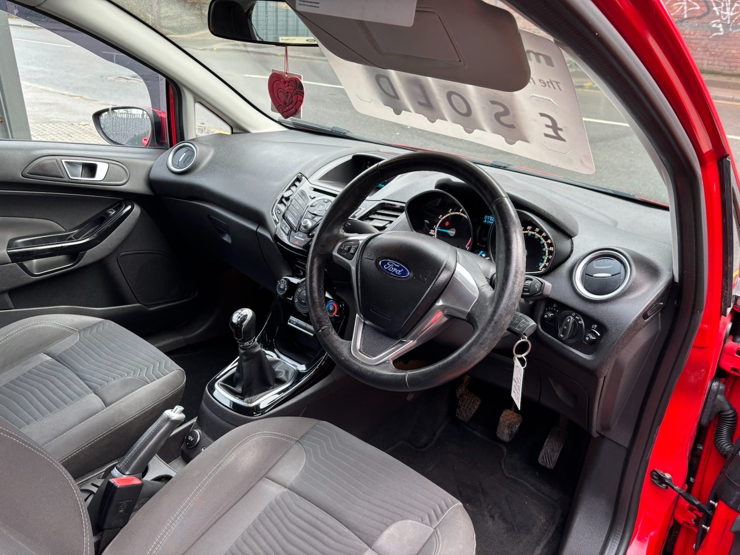 Used Ford Fiesta 2015 for sale - 77688879: Photo 8