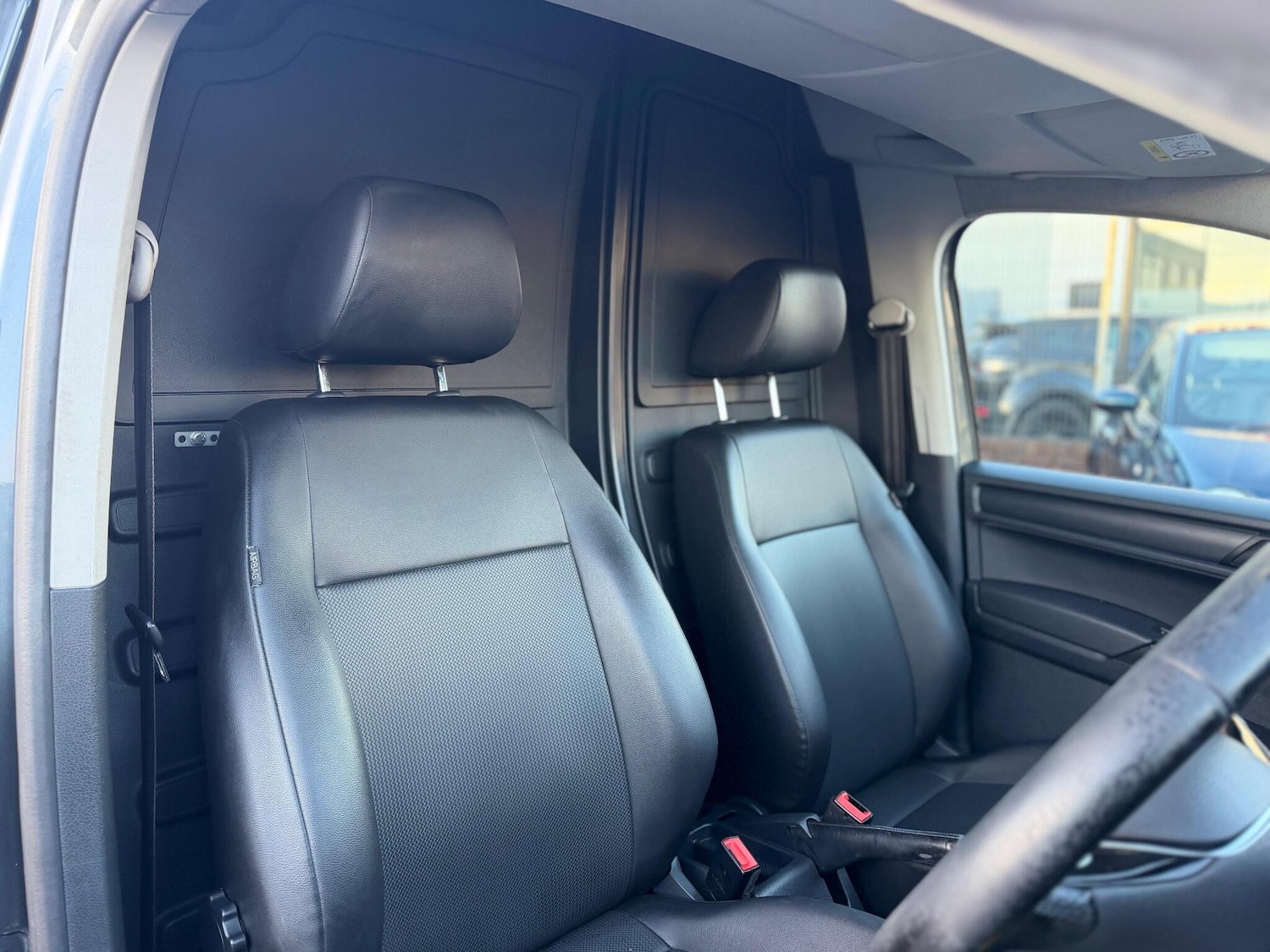 Used Volkswagen Caddy Maxi 2017 for sale - 77345598: Photo 20