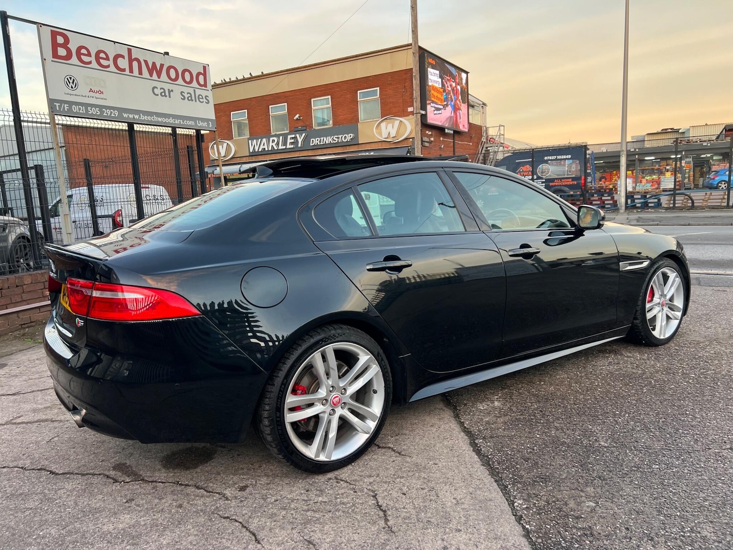 Used Jaguar XE 2015 for sale - 77040988: Photo 10