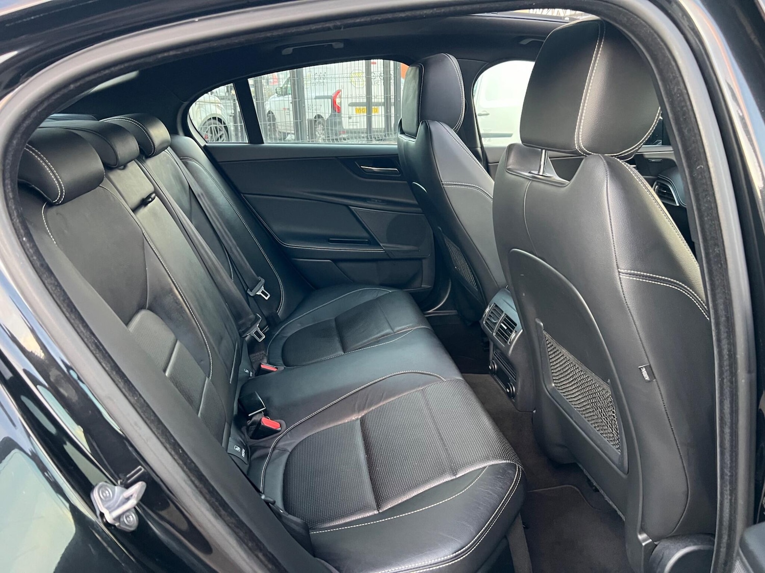 Used Jaguar XE 2015 for sale - 77040988: Photo 17