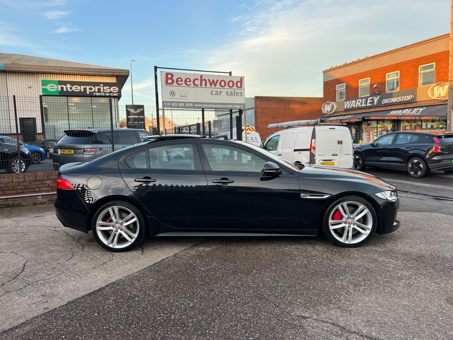 Used Jaguar XE 2015 for sale - 77040988: Photo 8