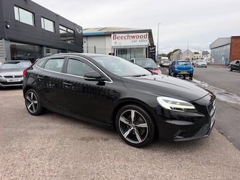 Used Volvo V40 2017 for sale - 79861040: Photo