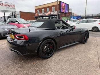 Used Abarth 124 Spider 2018 for sale - 79658253: Photo