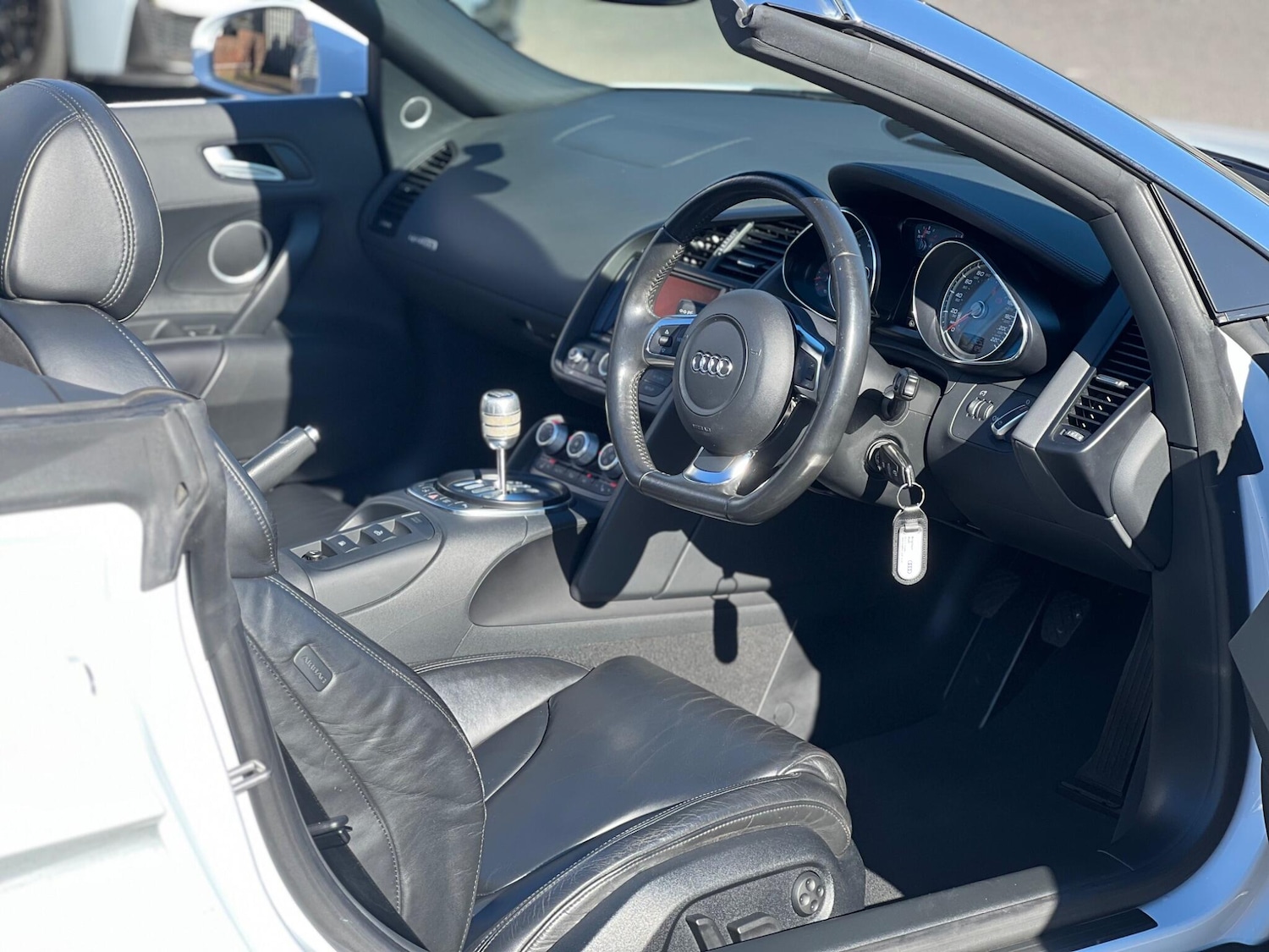 Used Audi R8 2011 for sale - 77799075: Photo 27