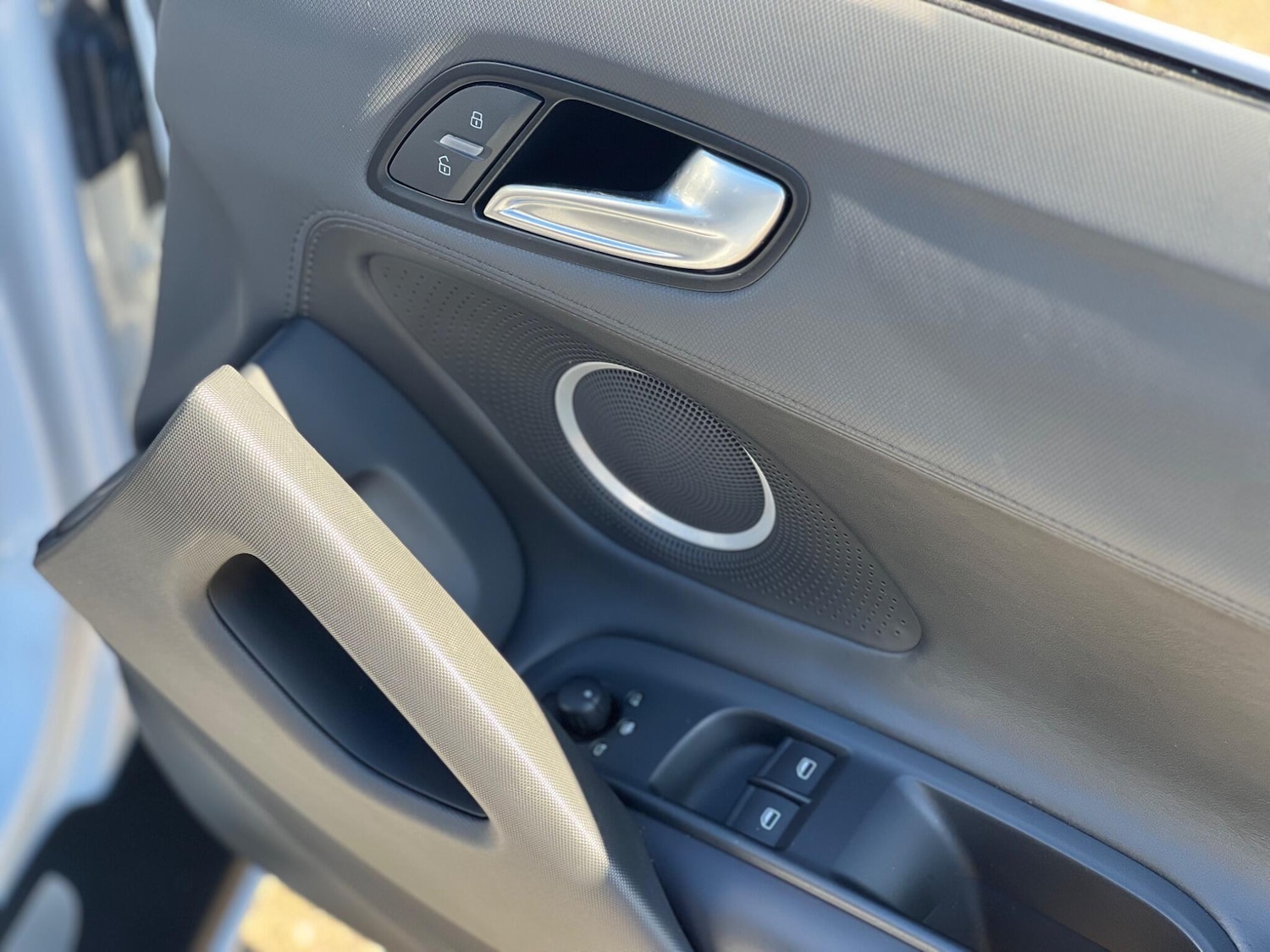 Used Audi R8 2011 for sale - 77799075: Photo 28