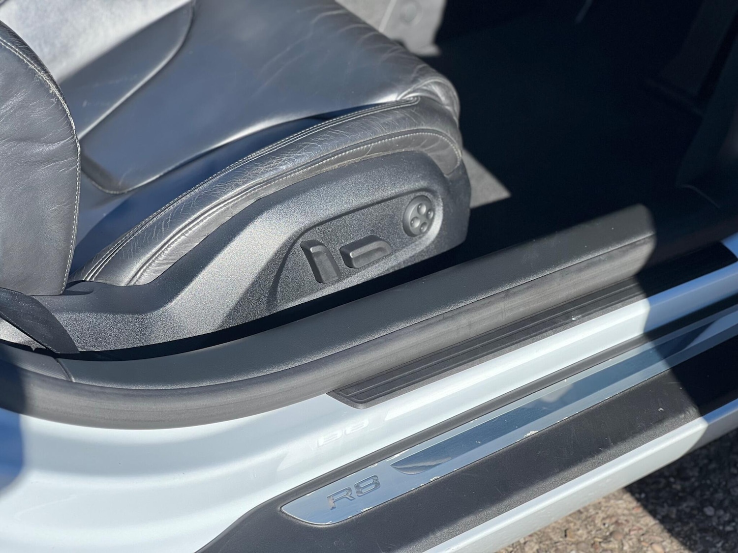 Used Audi R8 2011 for sale - 77799075: Photo 30