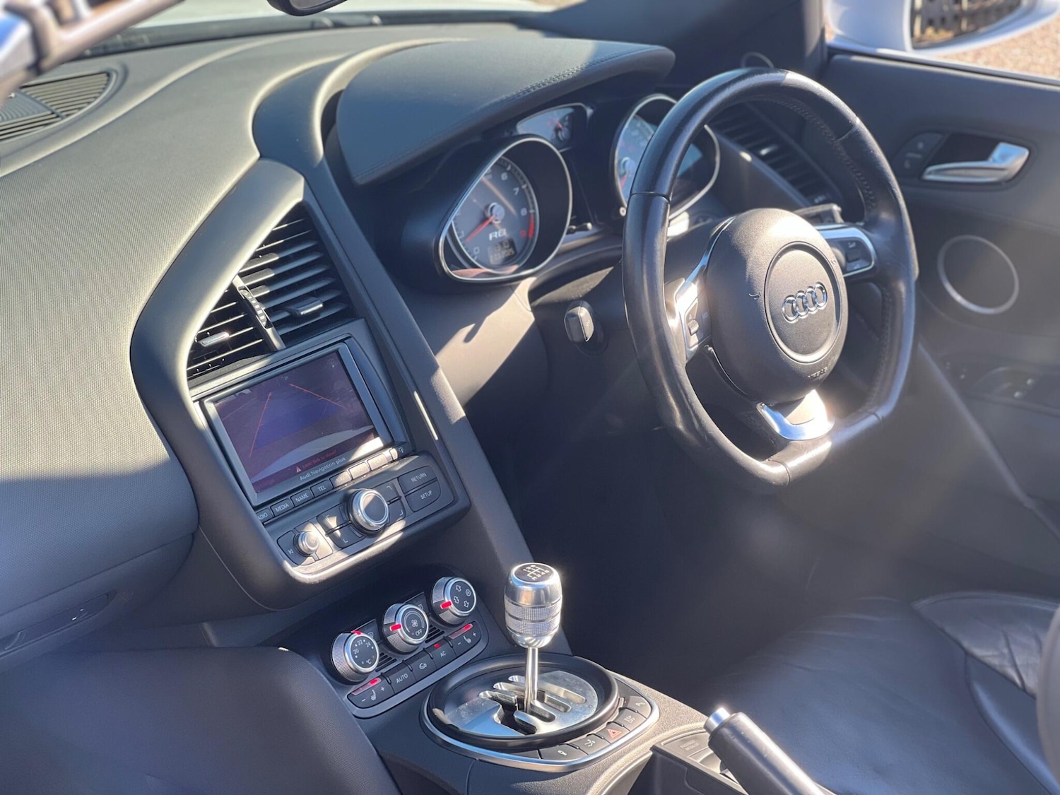 Used Audi R8 2011 for sale - 77799075: Photo 39