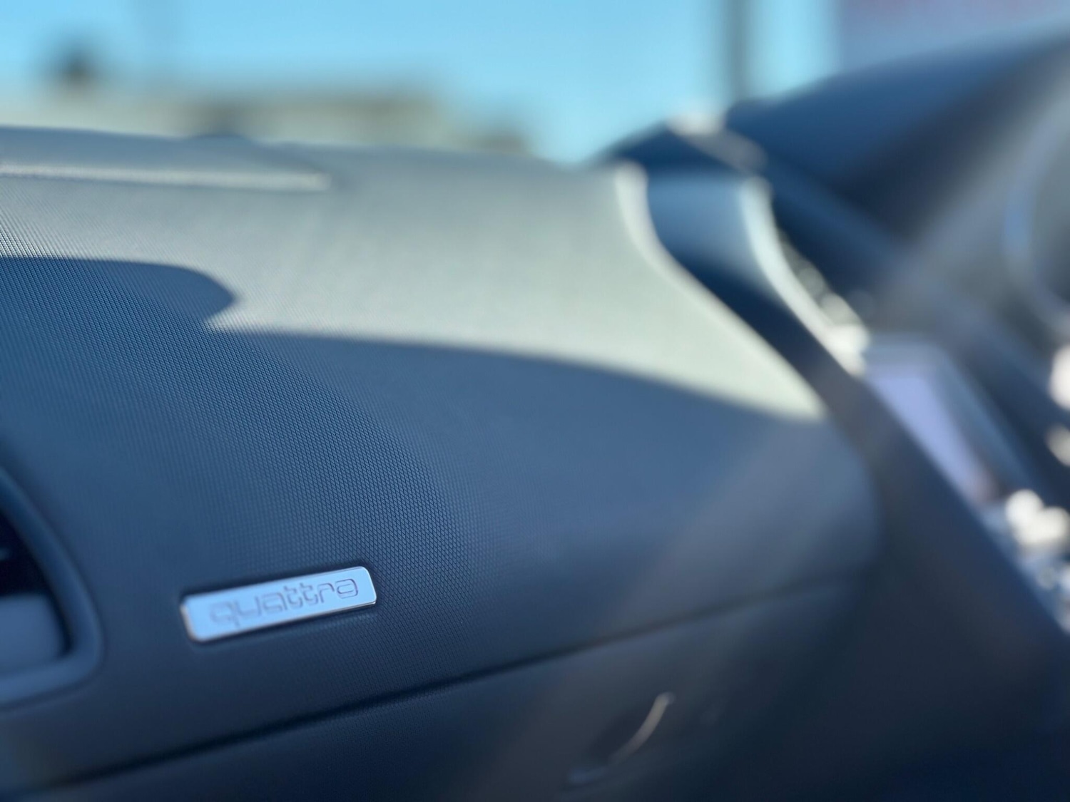 Used Audi R8 2011 for sale - 77799075: Photo 48