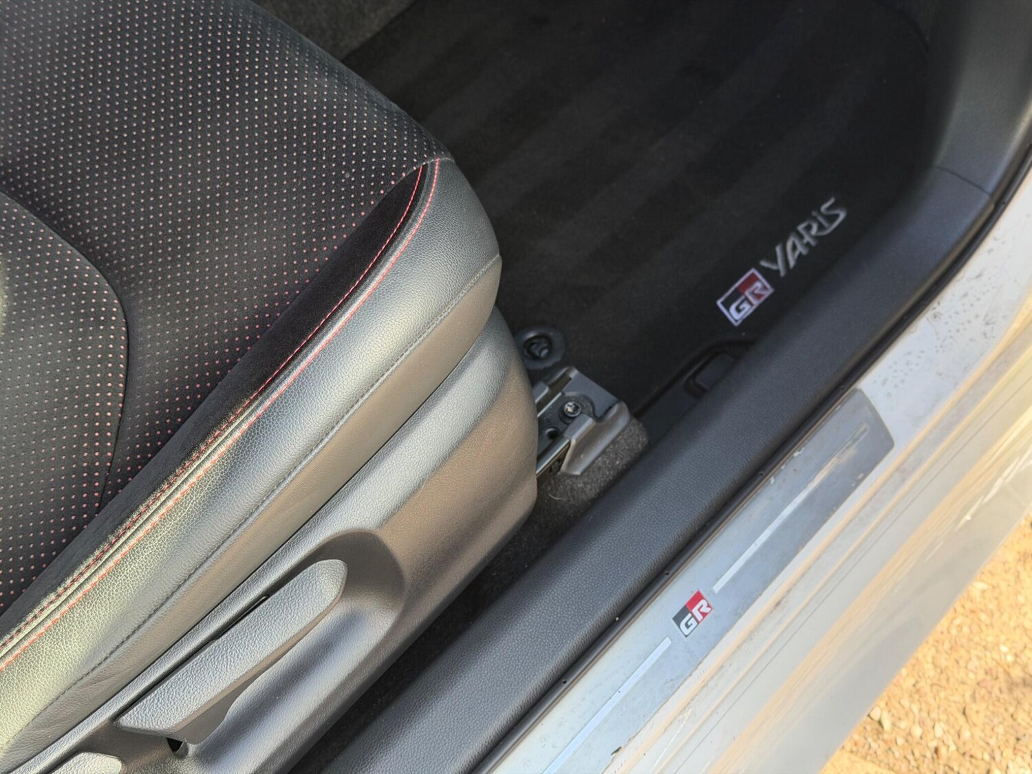 Used Toyota Yaris 2021 for sale - 77909574: Photo 31