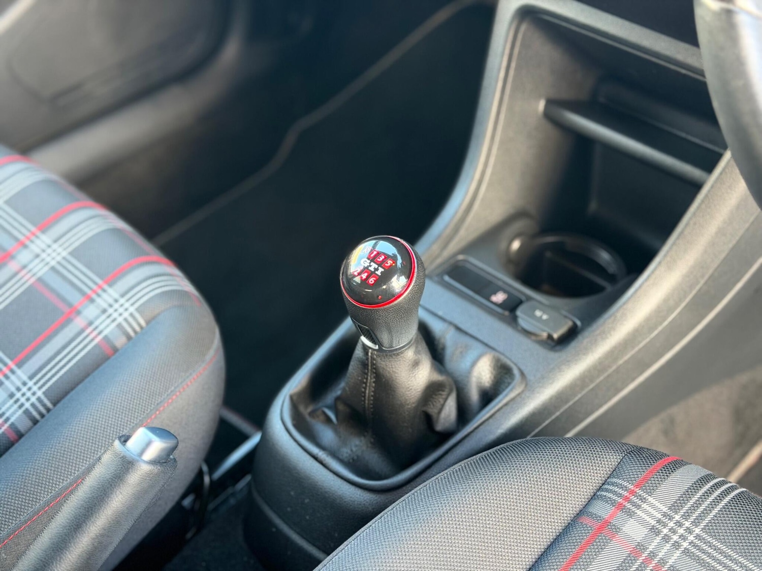 Used Volkswagen up! 2020 for sale - 77237678: Photo 26