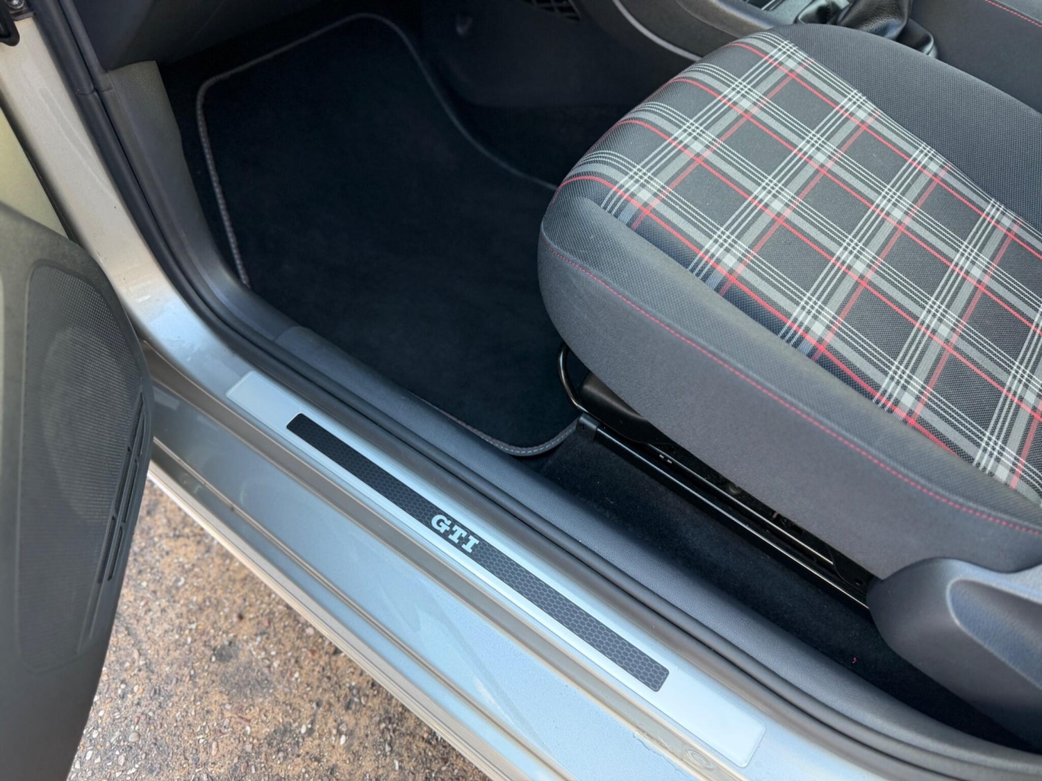 Used Volkswagen up! 2020 for sale - 77237678: Photo 33