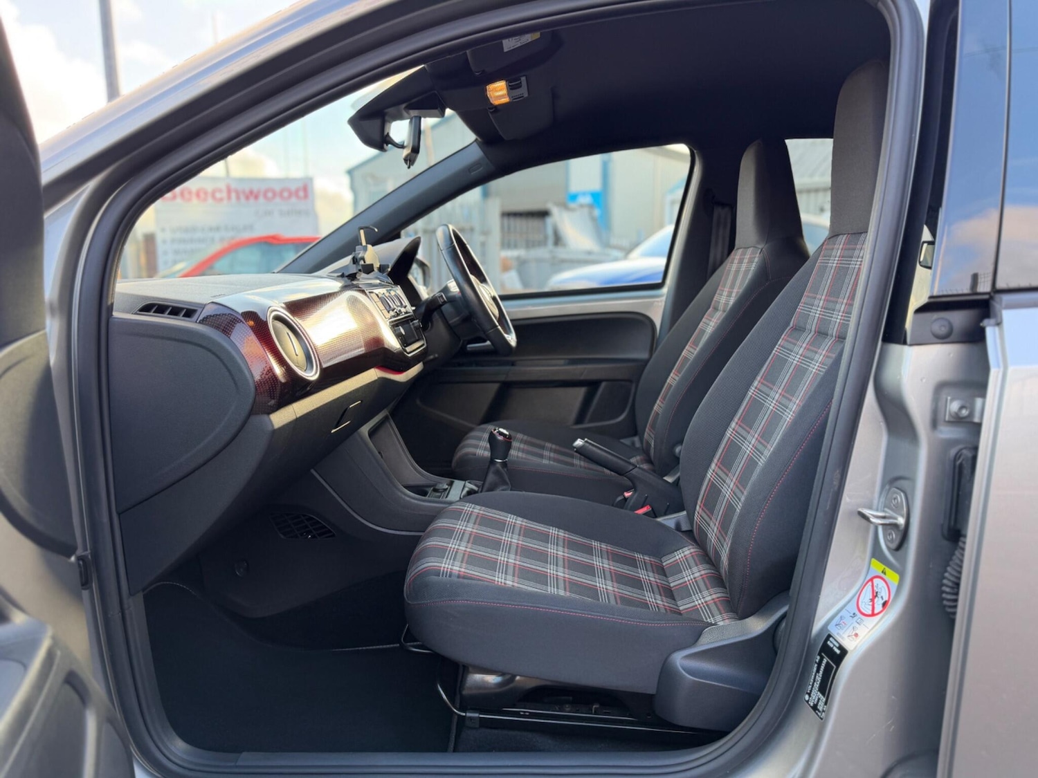 Used Volkswagen up! 2020 for sale - 77237678: Photo 35