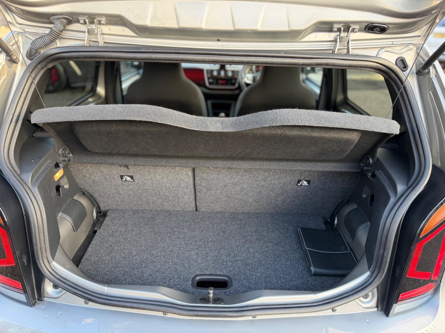 Used Volkswagen up! 2020 for sale - 77237678: Photo 37