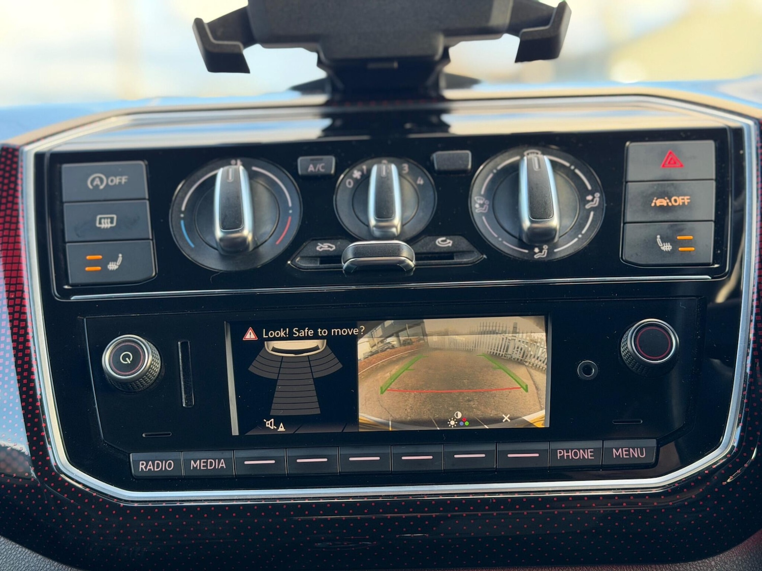 Used Volkswagen up! 2020 for sale - 77237678: Photo 38