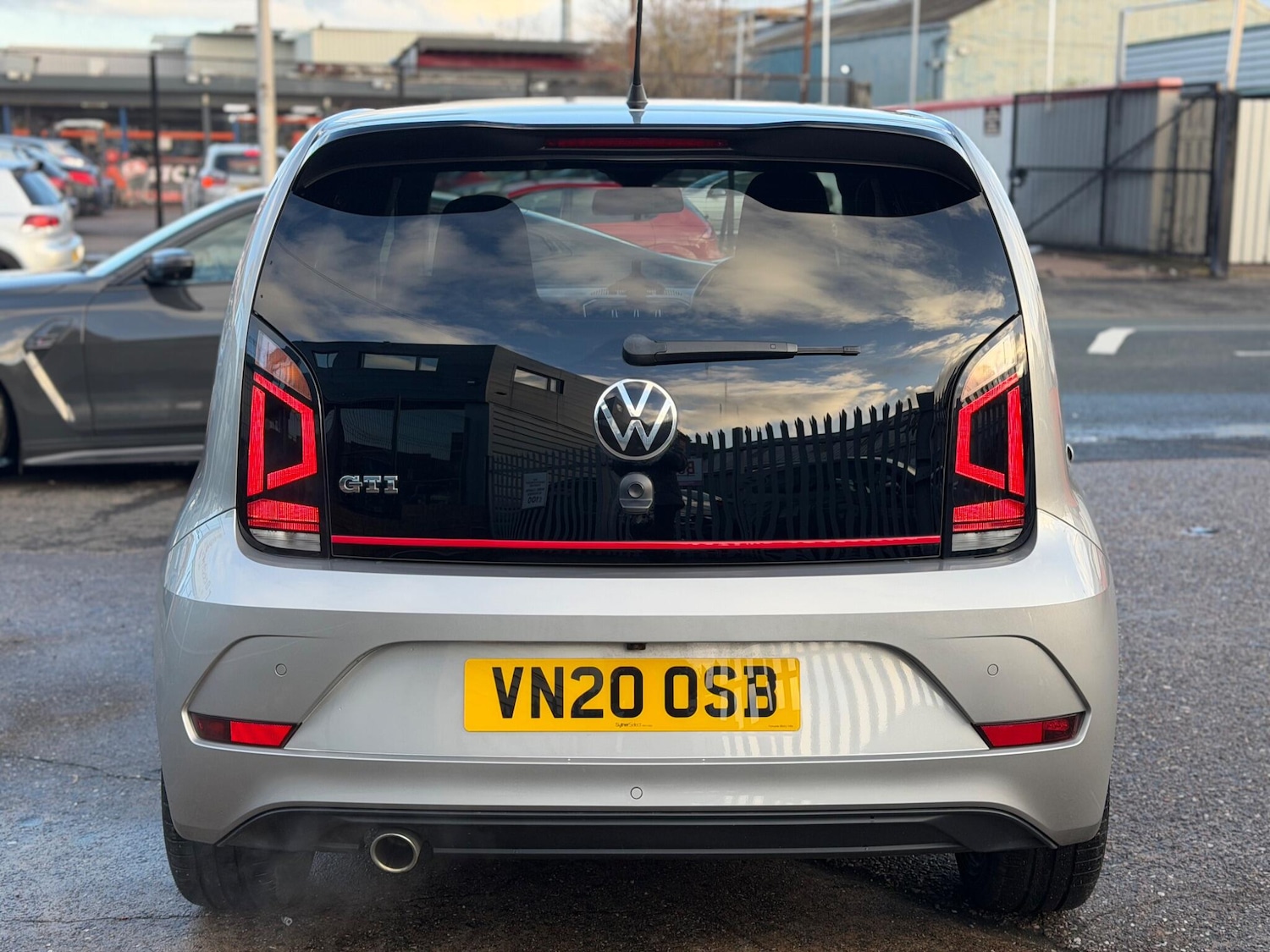 Used Volkswagen up! 2020 for sale - 77237678: Photo 4