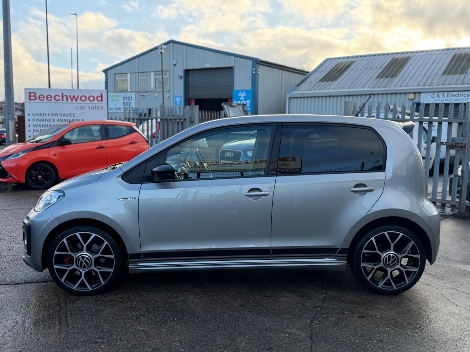 Used Volkswagen up! 2020 for sale - 77237678: Photo 6