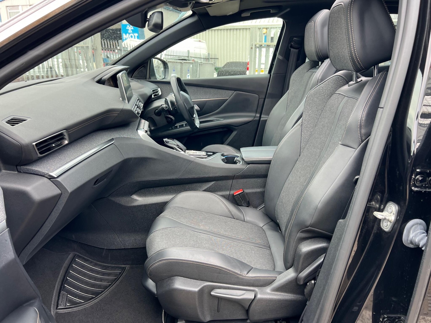 Used Peugeot 3008 2020 for sale - 77039681: Photo 24