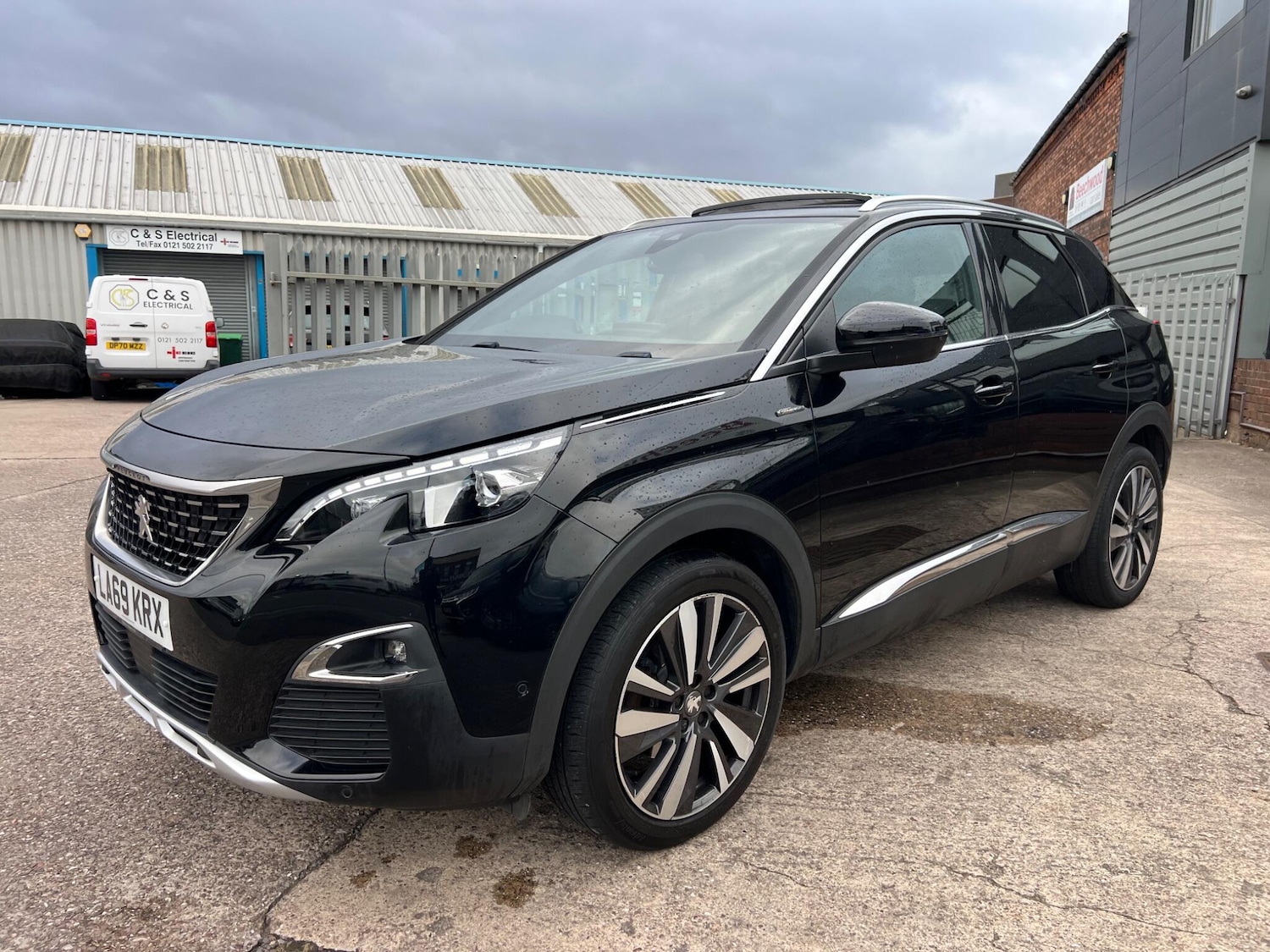 Used Peugeot 3008 2020 for sale - 77039681: Photo 3