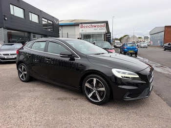 Used Volvo V40 2017 for sale - 79576951: Photo