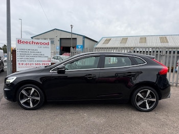 Used Volvo V40 2017 for sale - 79576951: Photo