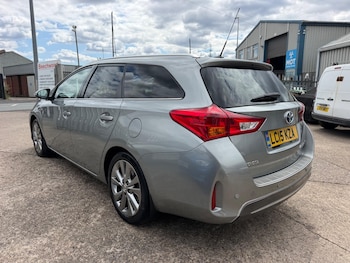 Used Toyota Auris 2015 for sale - 79464280: Photo