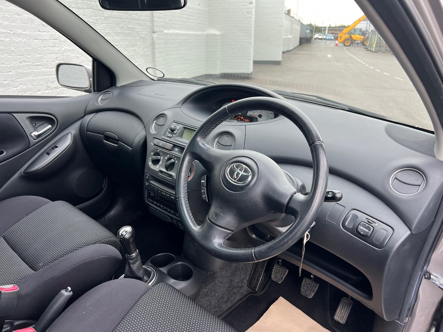 Used Toyota Yaris 2005 for sale - 77039898: Photo 20