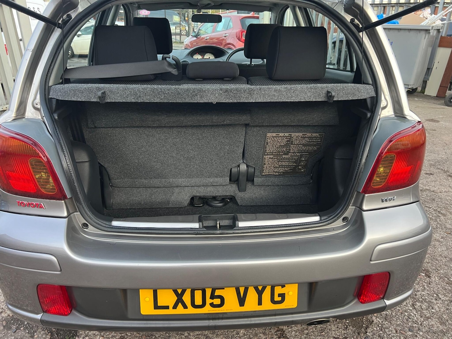 Used Toyota Yaris 2005 for sale - 77039898: Photo 21