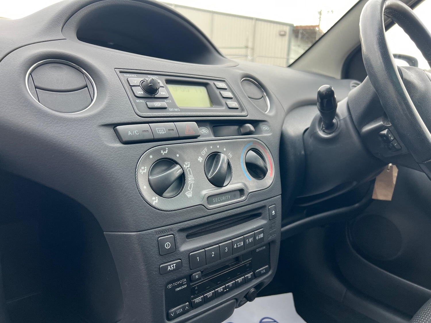 Used Toyota Yaris 2005 for sale - 77039898: Photo 27