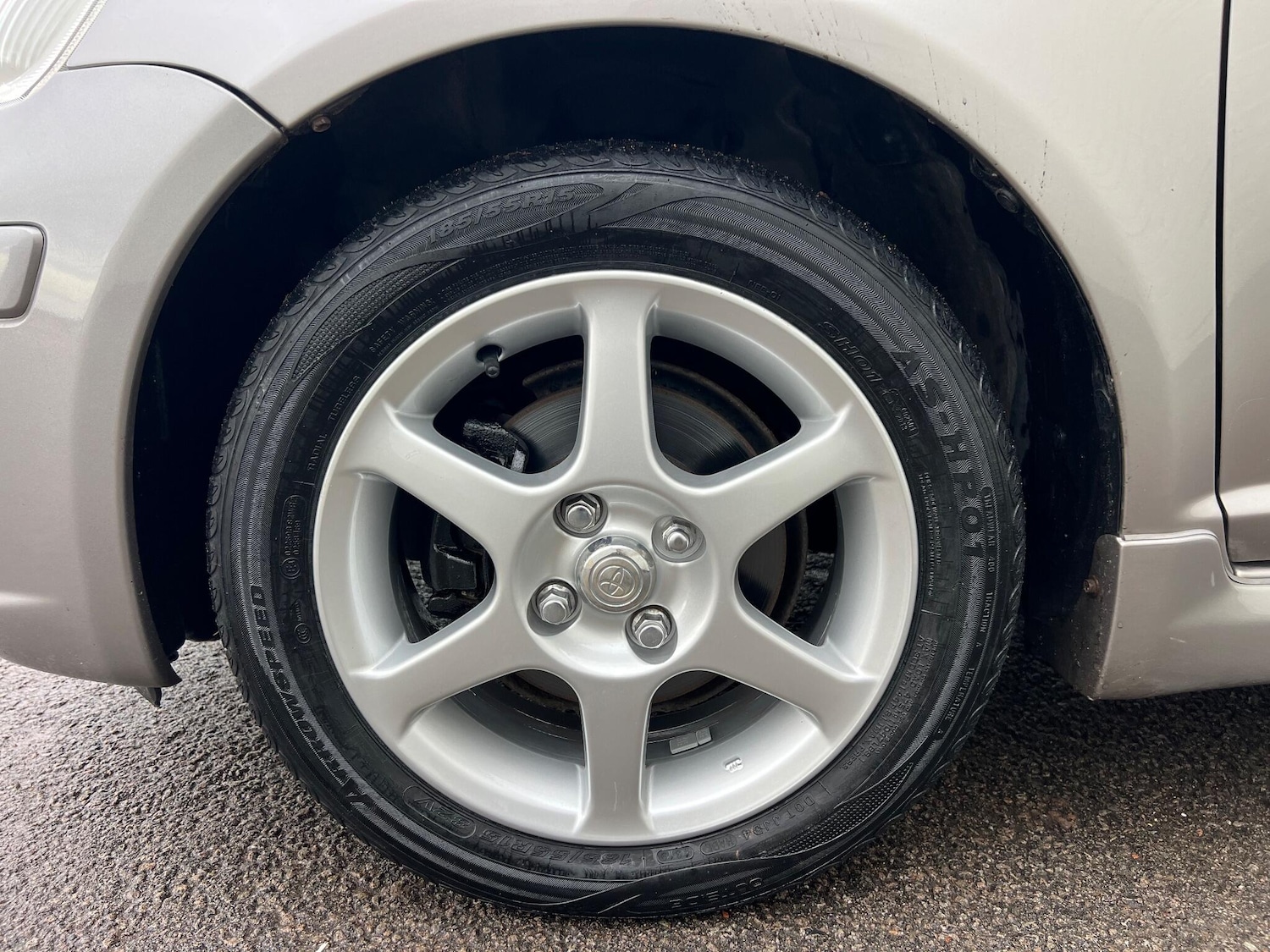 Used Toyota Yaris 2005 for sale - 77039898: Photo 32